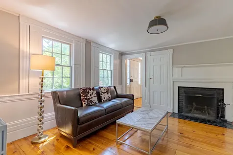 70 Woodland Road North Hampton NH 03862