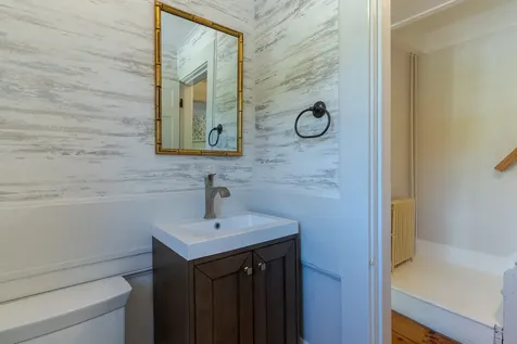 70 Woodland Road North Hampton NH 03862