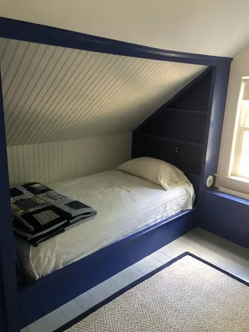 70 Woodland Road North Hampton NH 03862