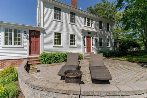 70 Woodland Road North Hampton NH 03862