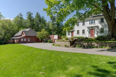 70 Woodland Road North Hampton NH 03862