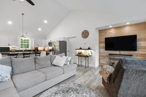 489 Shaker Road Northfield NH 03276