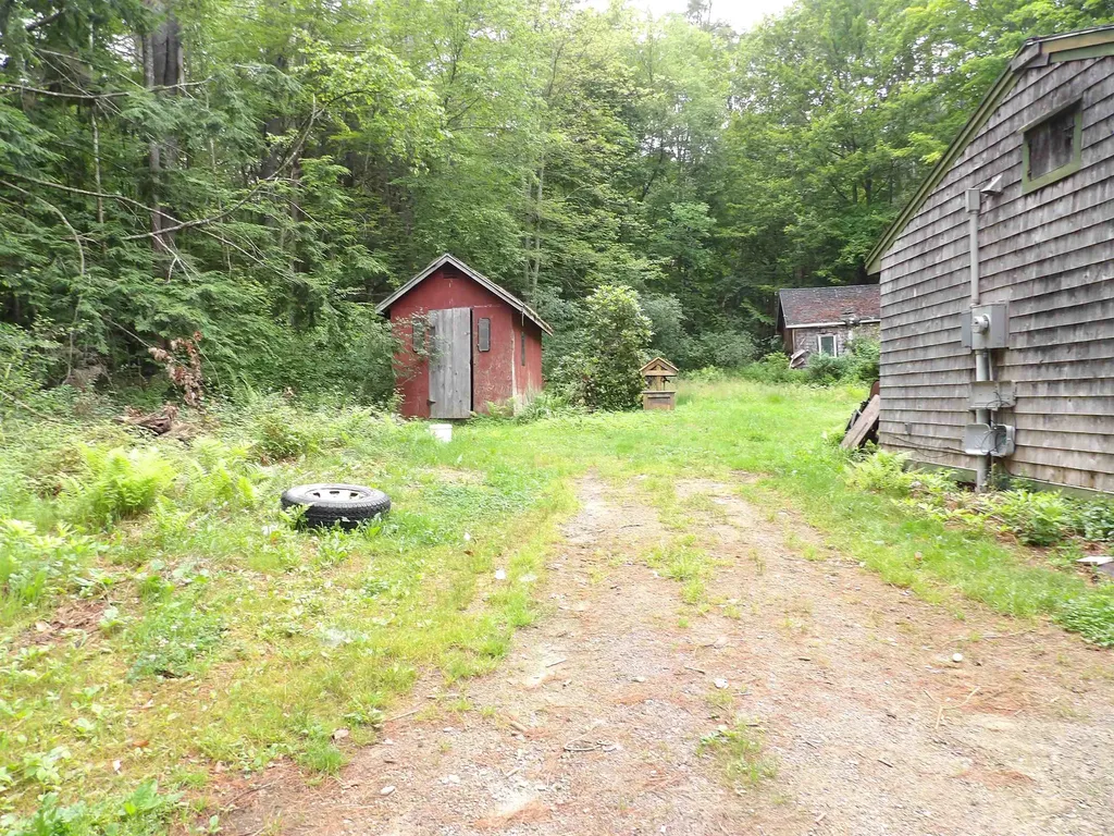190 Shaker Road Belmont NH 03220