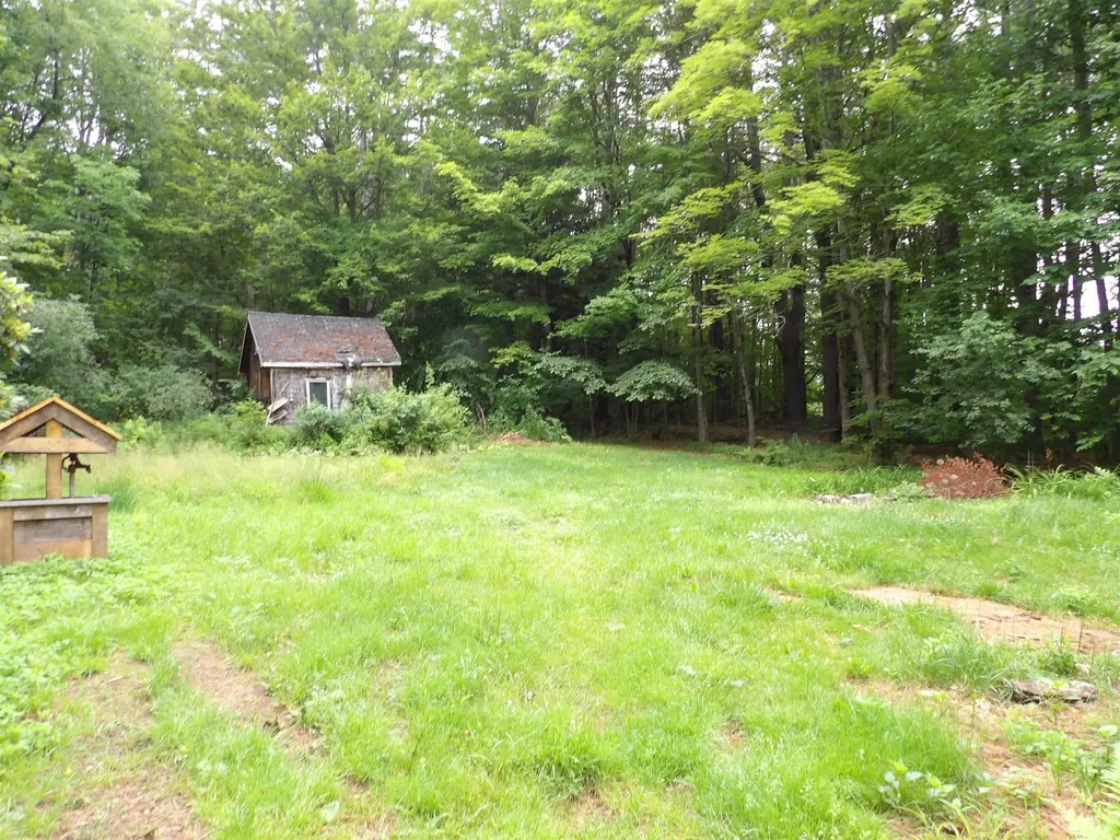 190 Shaker Road Belmont NH 03220