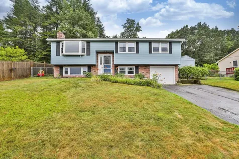 30 Jennifer Drive Nashua NH 03062