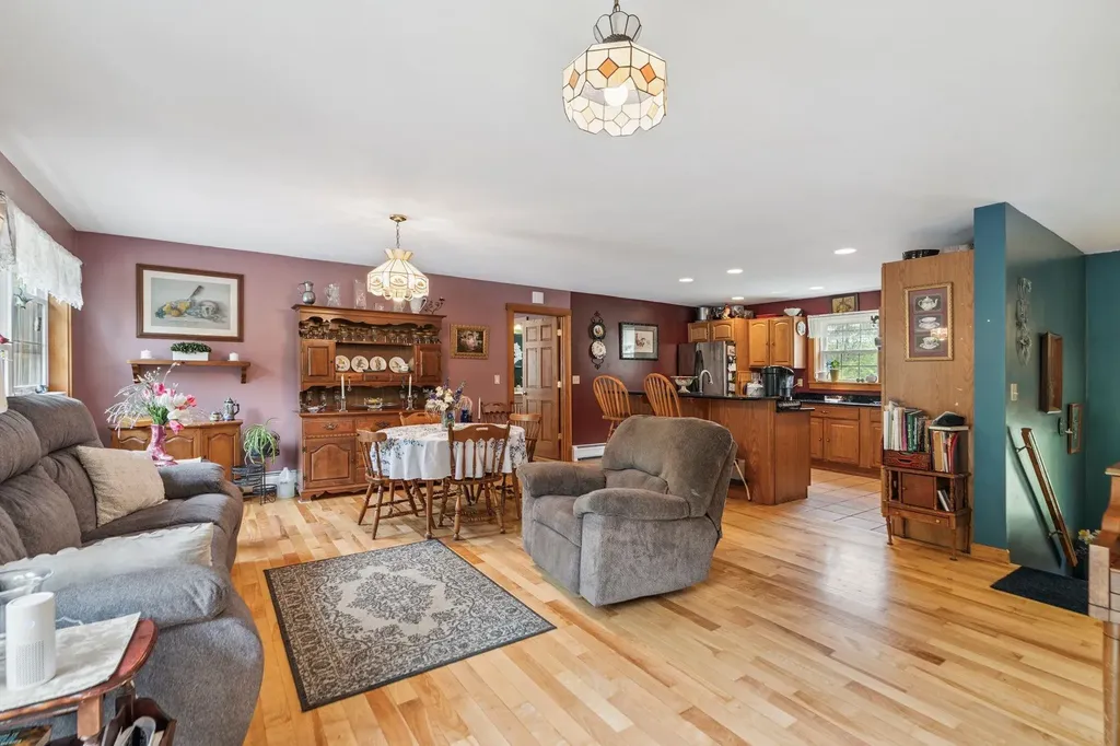 5 Malagash Road Reading VT 05062