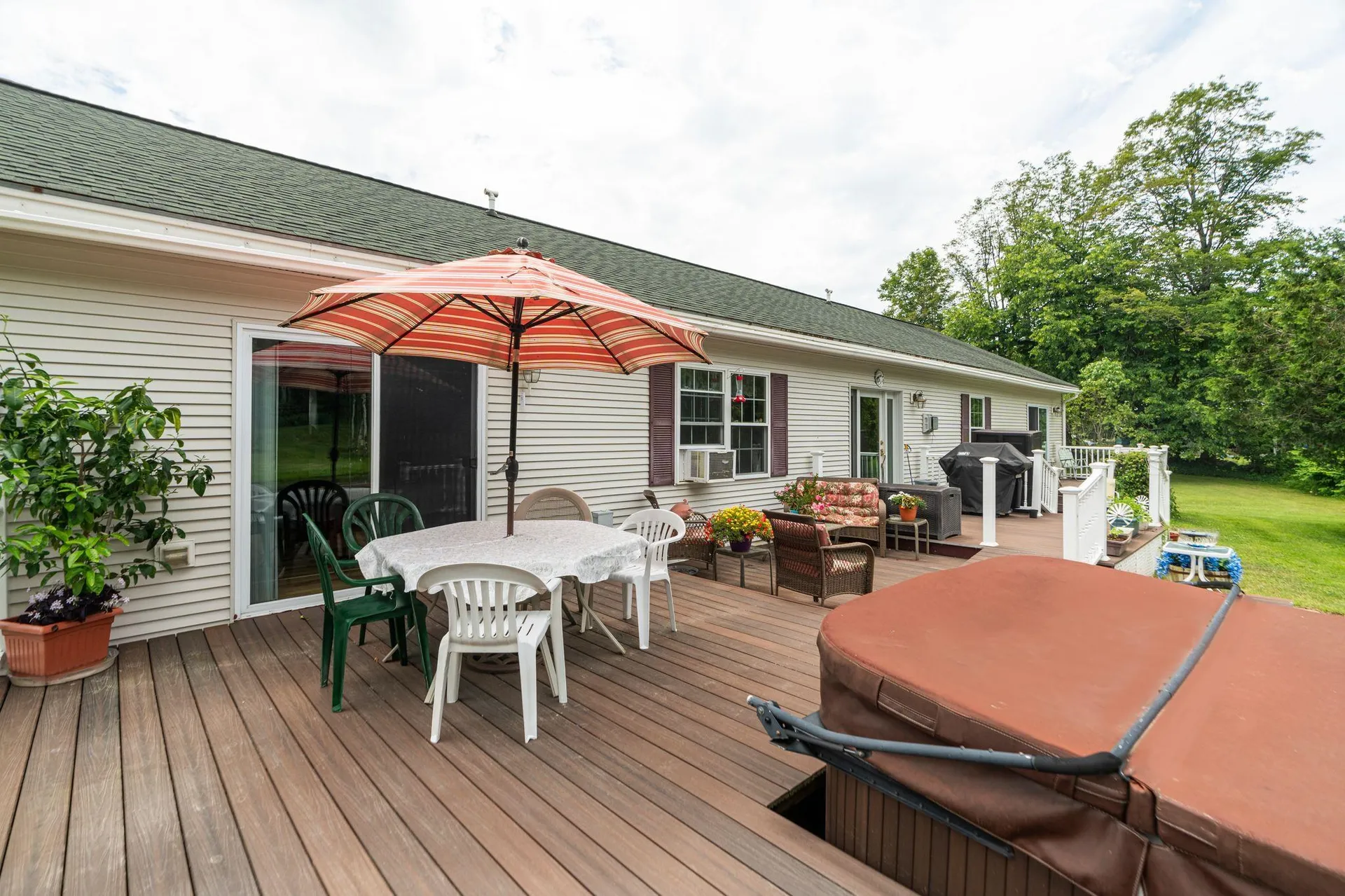 5 Malagash Road Reading VT 05062