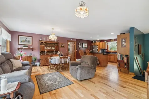 5 Malagash Road Reading VT 05062