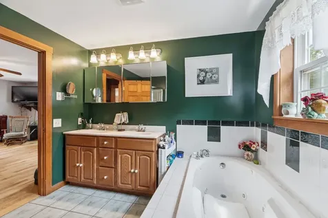 5 Malagash Road Reading VT 05062