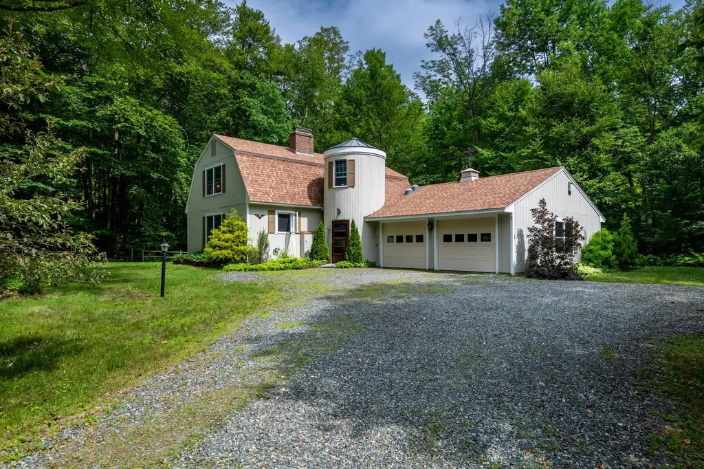 19 Rowland Road Grantham NH 03753