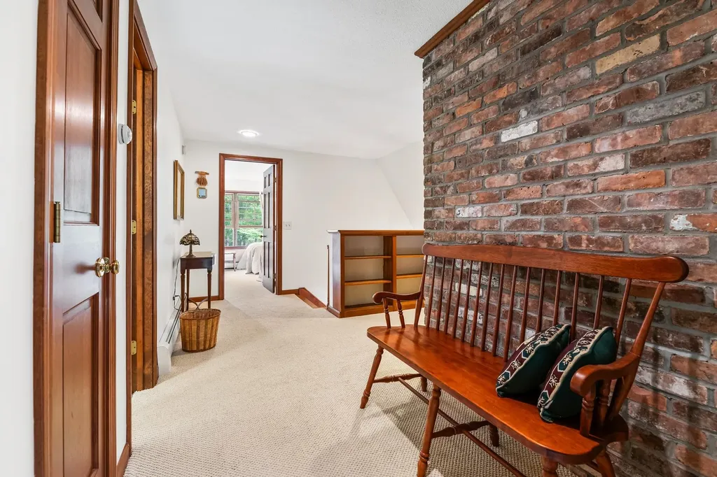 19 Rowland Road Grantham NH 03753