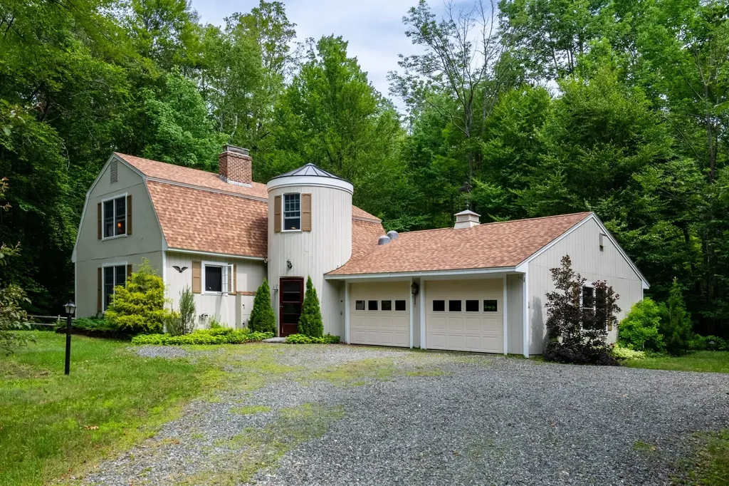 19 Rowland Road Grantham NH 03753