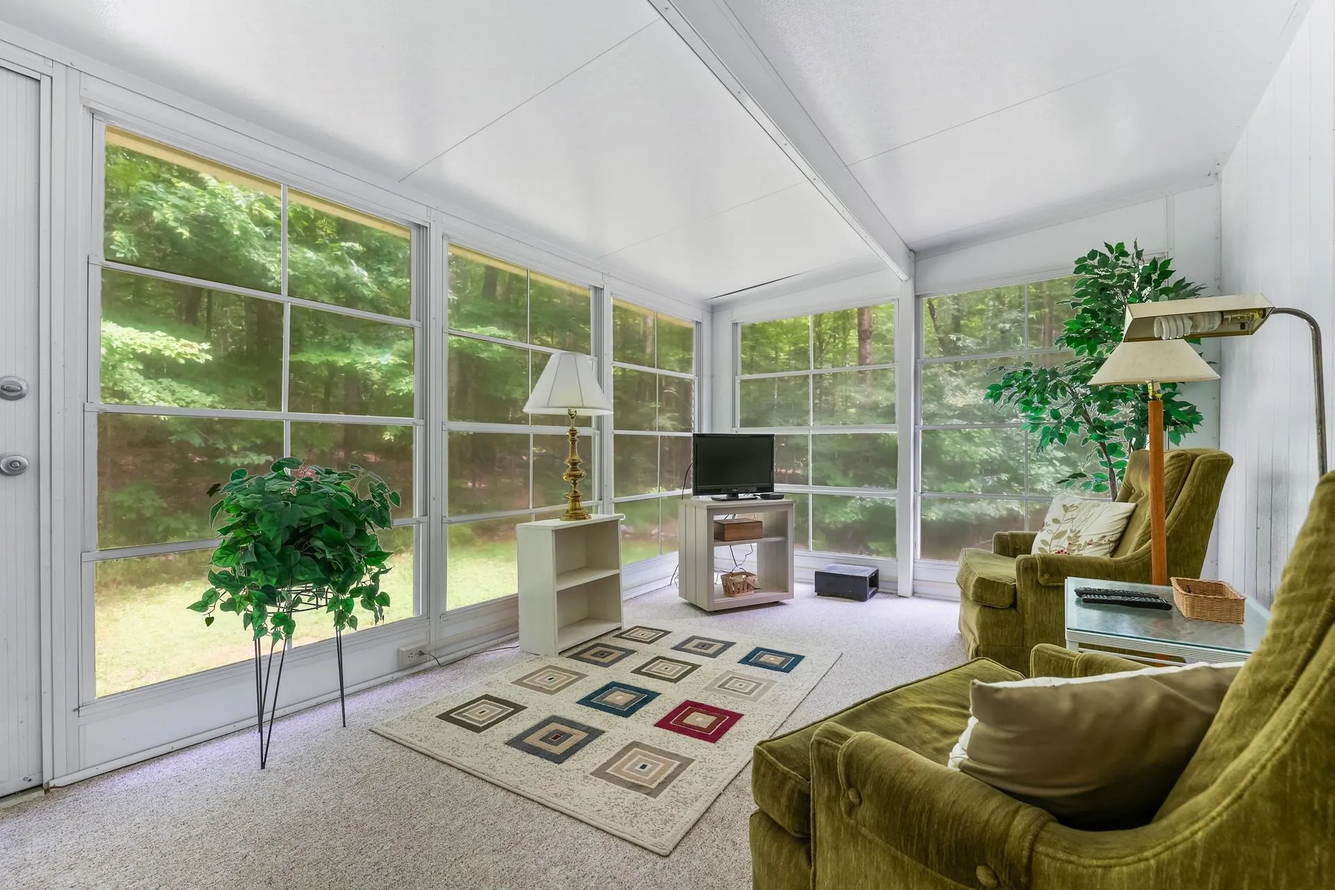 19 Rowland Road Grantham NH 03753