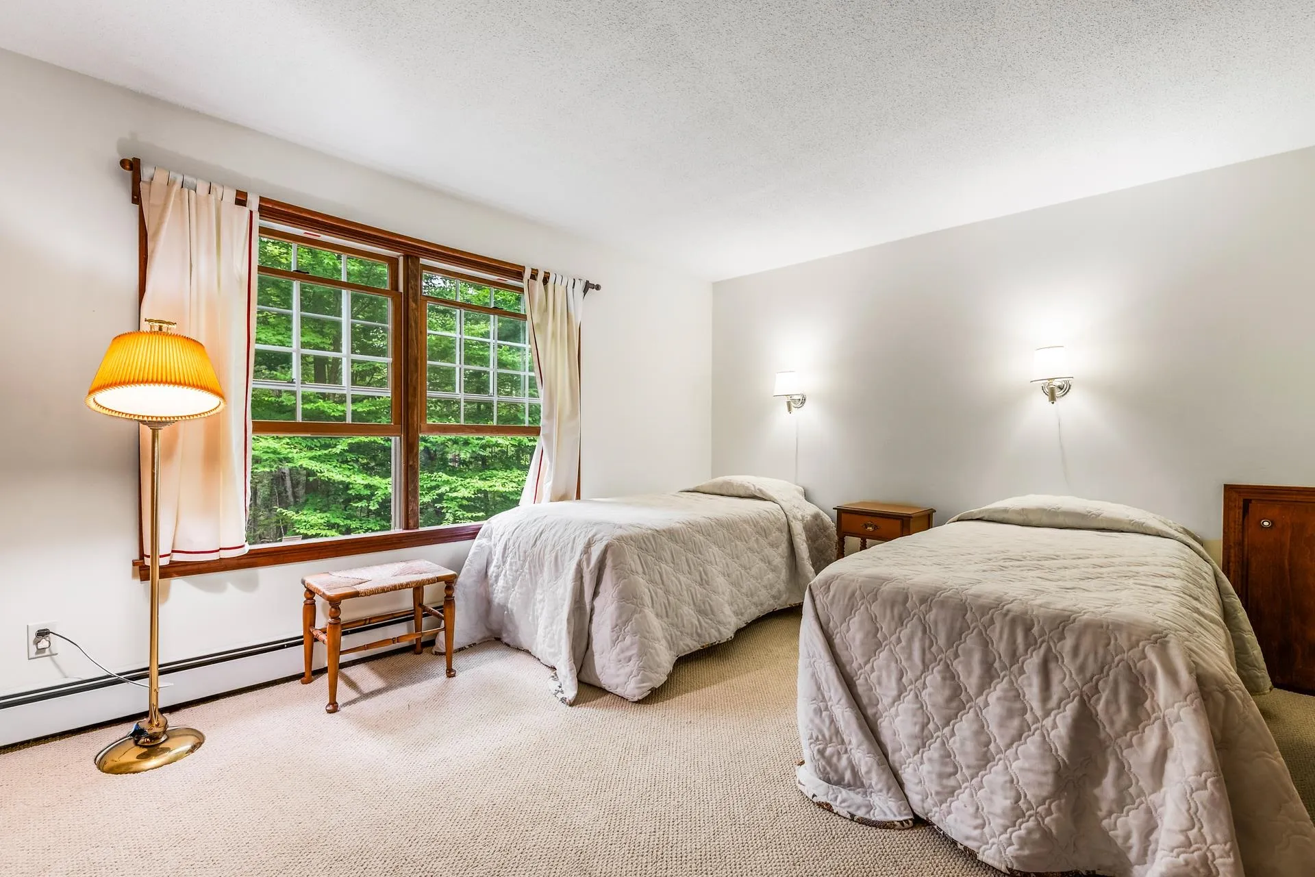 19 Rowland Road Grantham NH 03753