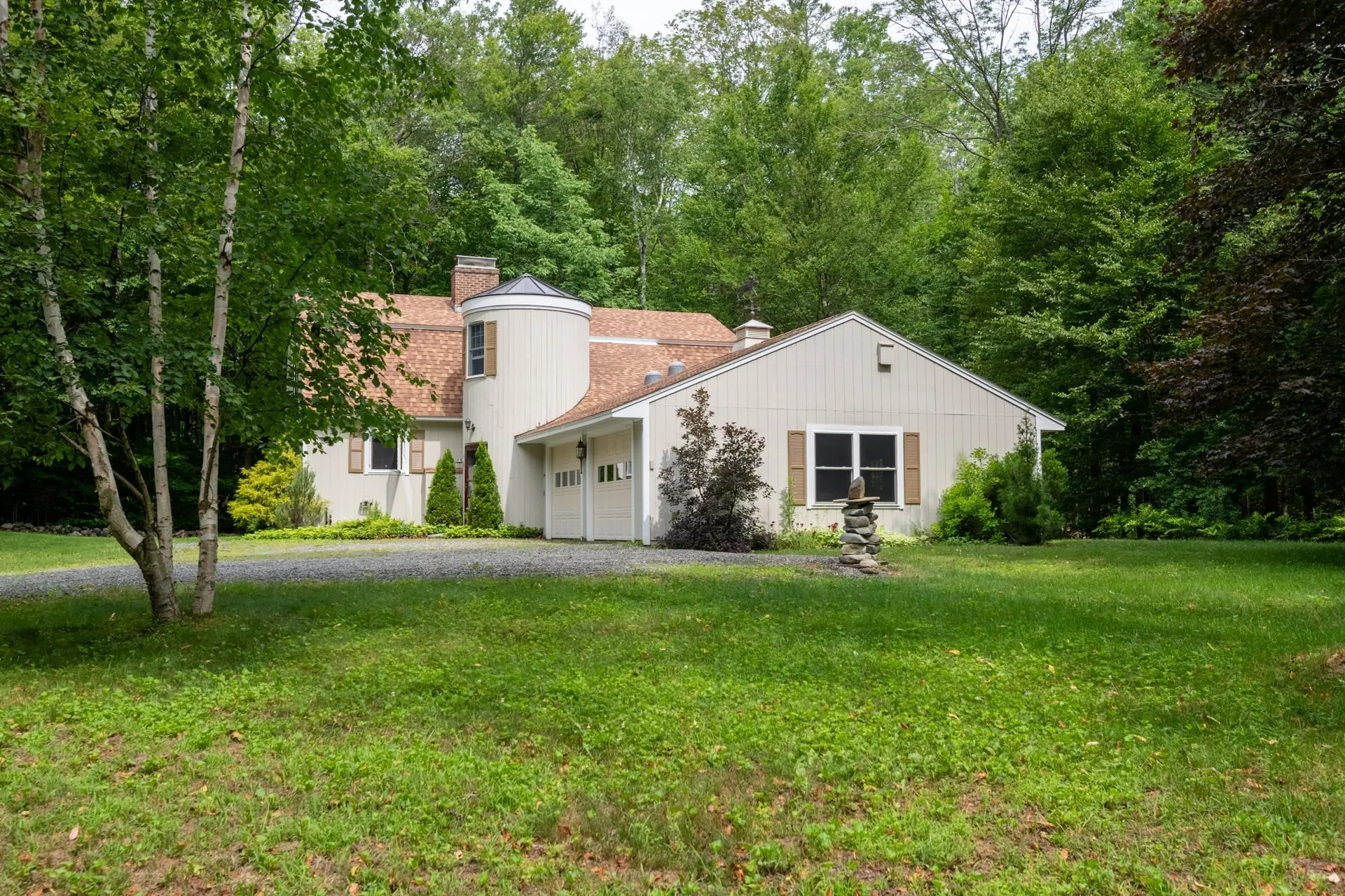 19 Rowland Road Grantham NH 03753