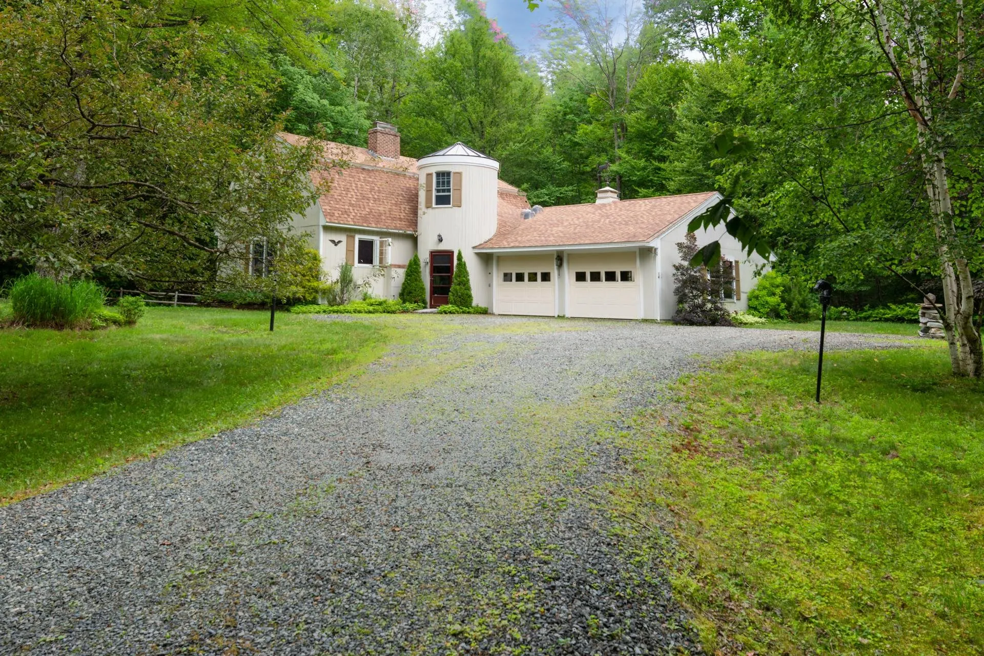 19 Rowland Road Grantham NH 03753