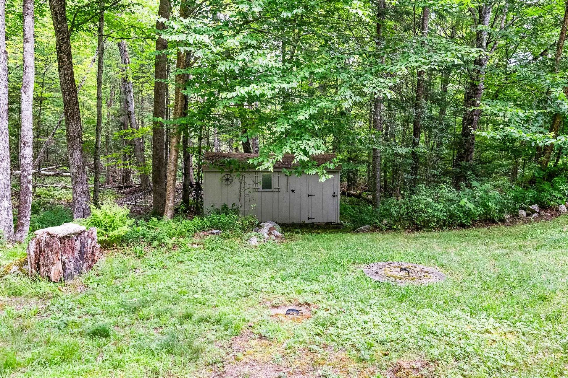 19 Rowland Road Grantham NH 03753