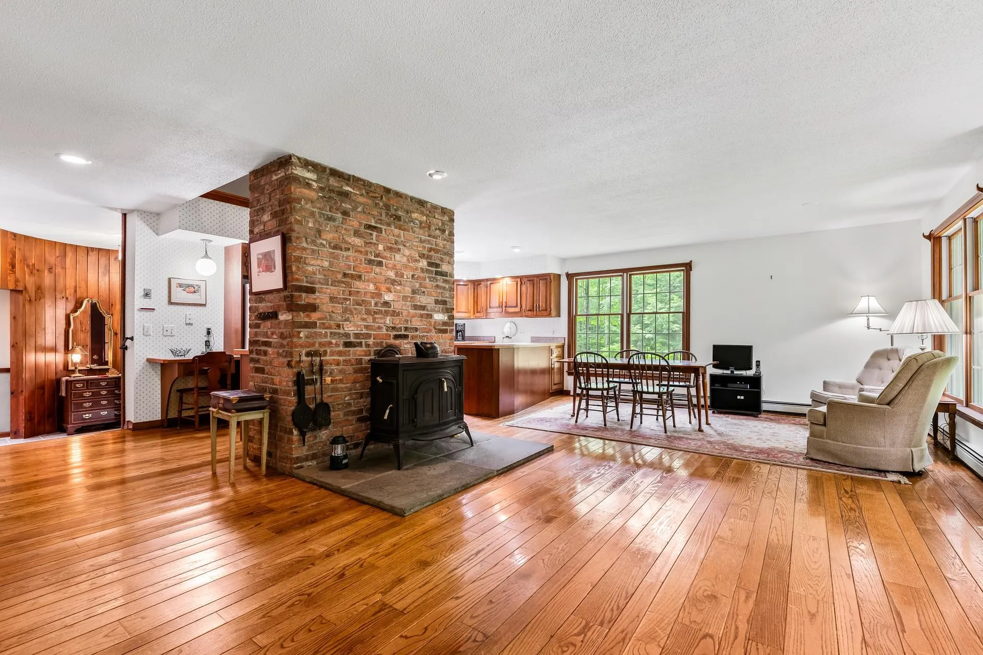 19 Rowland Road Grantham NH 03753