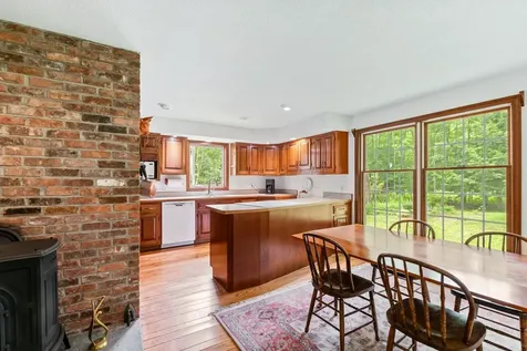 19 Rowland Road Grantham NH 03753