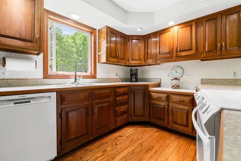 19 Rowland Road Grantham NH 03753