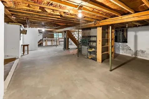 19 Rowland Road Grantham NH 03753