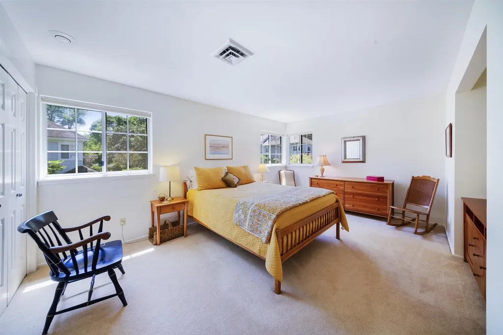 8 Oak Beach Drive Burlington VT 05401