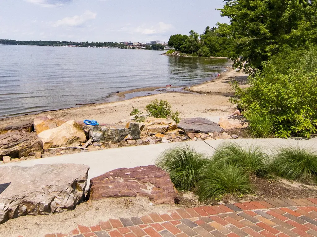 8 Oak Beach Drive Burlington VT 05401