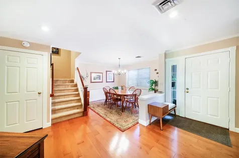 8 Oak Beach Drive Burlington VT 05401