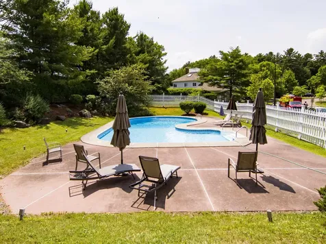 8 Oak Beach Drive Burlington VT 05401