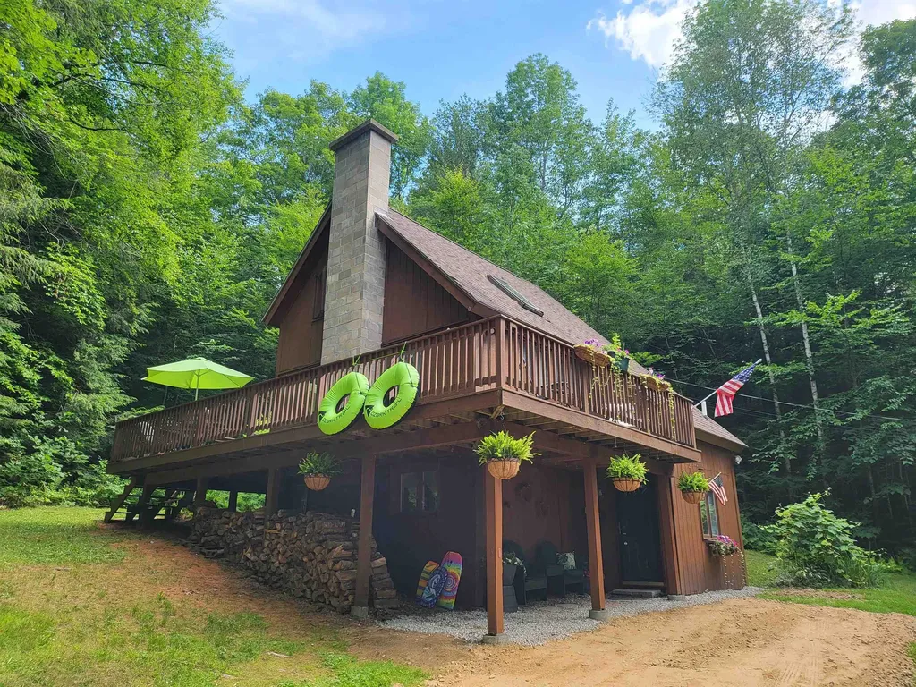 82 Pond Road Campton NH 03223