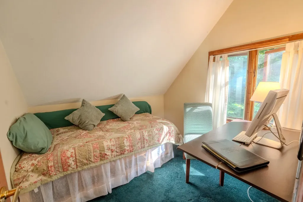 82 Pond Road Campton NH 03223