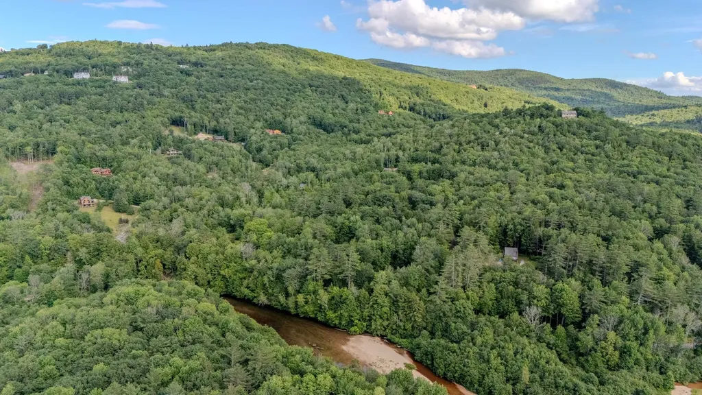 82 Pond Road Campton NH 03223