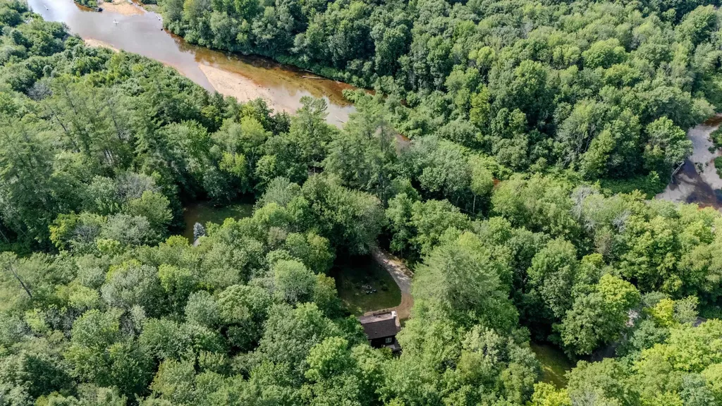 82 Pond Road Campton NH 03223