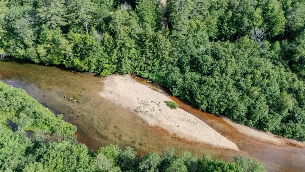 82 Pond Road Campton NH 03223