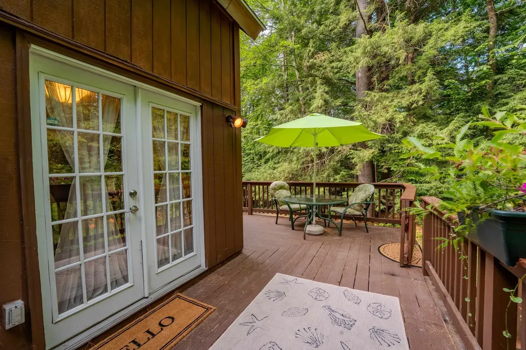 82 Pond Road Campton NH 03223