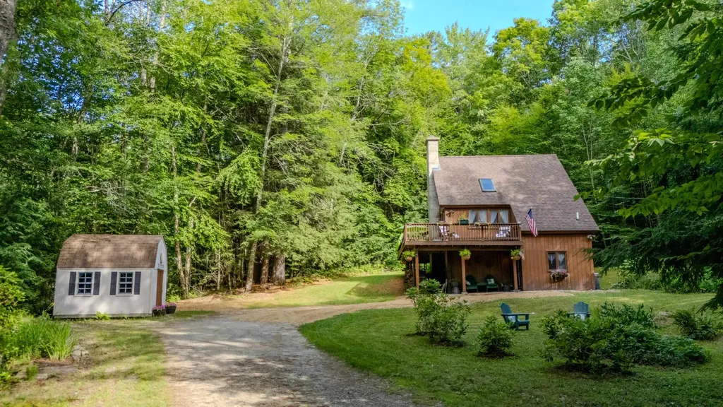 82 Pond Road Campton NH 03223