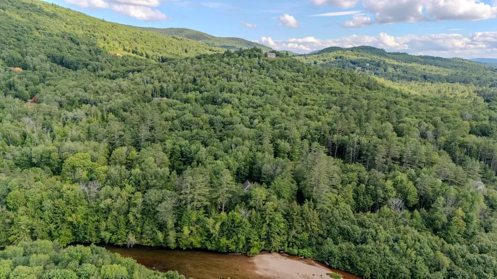 82 Pond Road Campton NH 03223