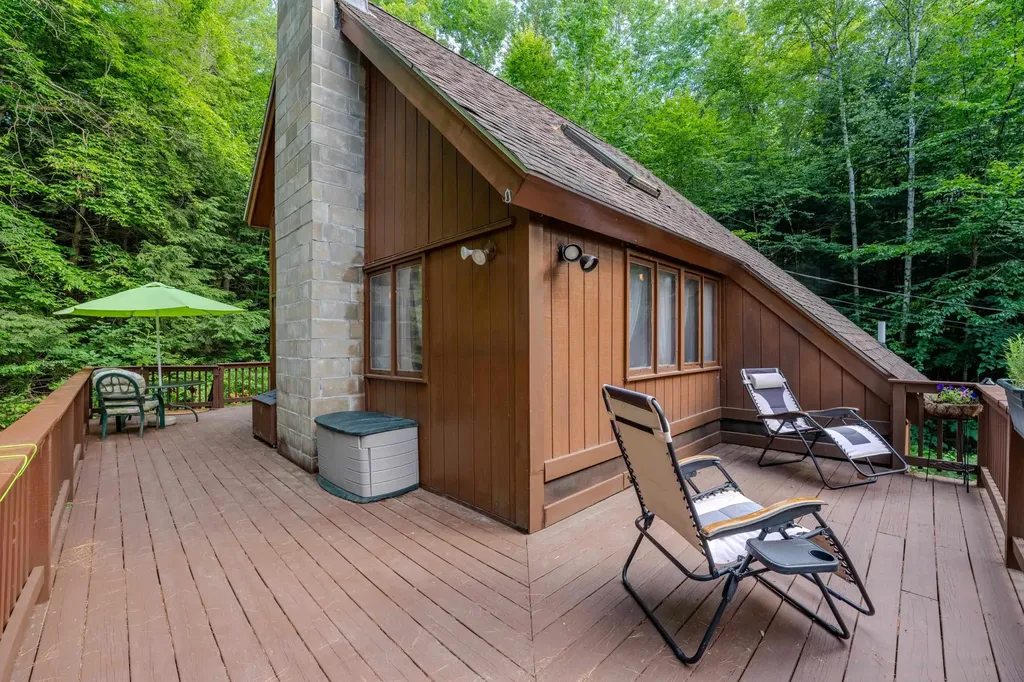 82 Pond Road Campton NH 03223