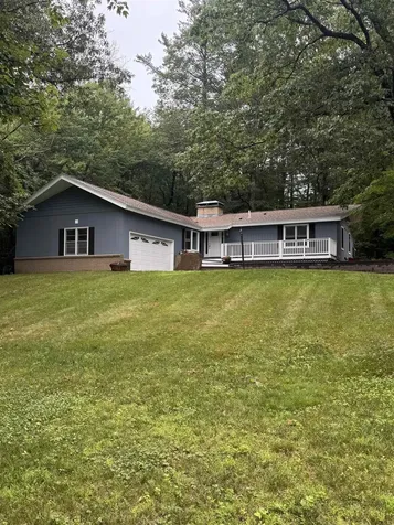 14 Floyd Road Derry NH 03038
