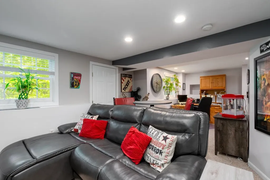 39 Robertson Drive Gilford NH 03249