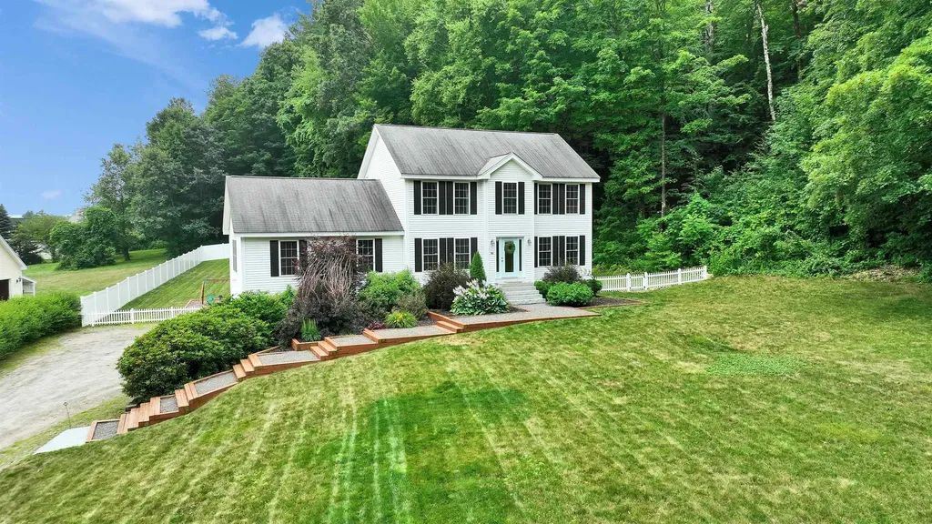86 Center Road Milford NH 03055