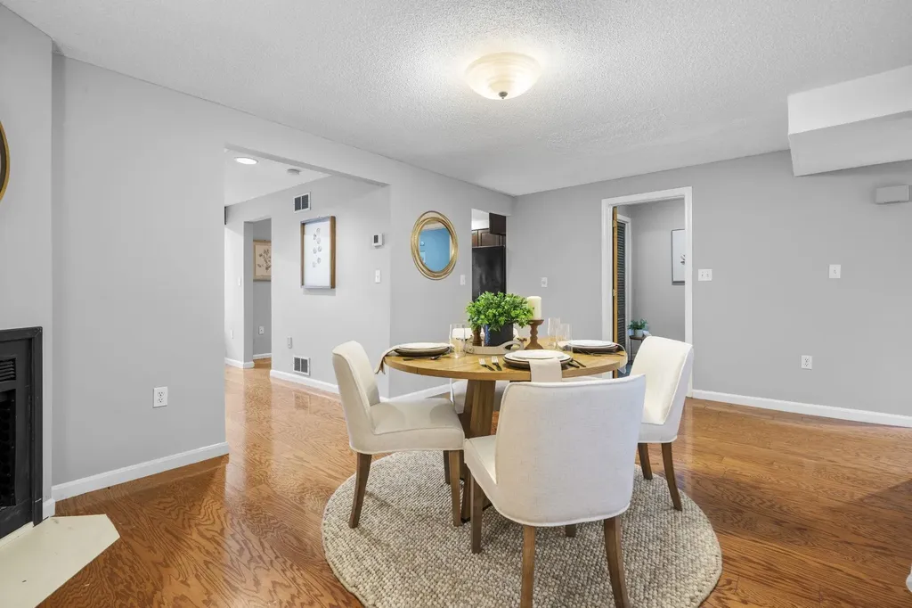 26 Stacey Circle Windham NH 03087