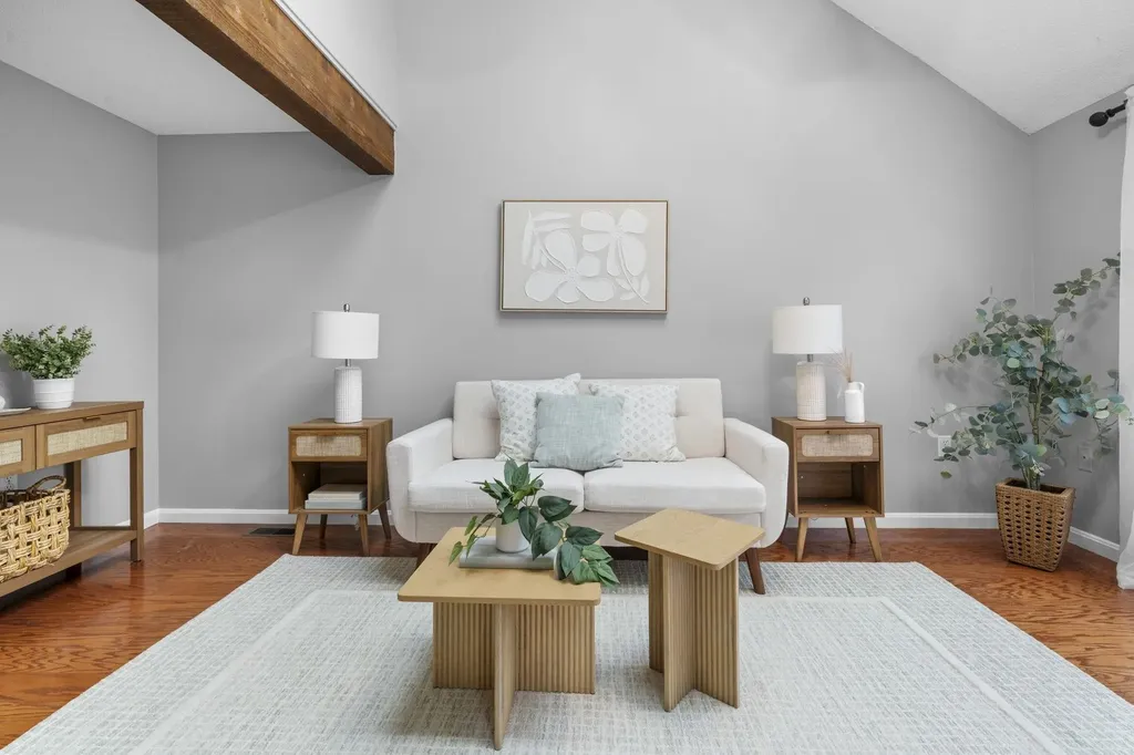 26 Stacey Circle Windham NH 03087