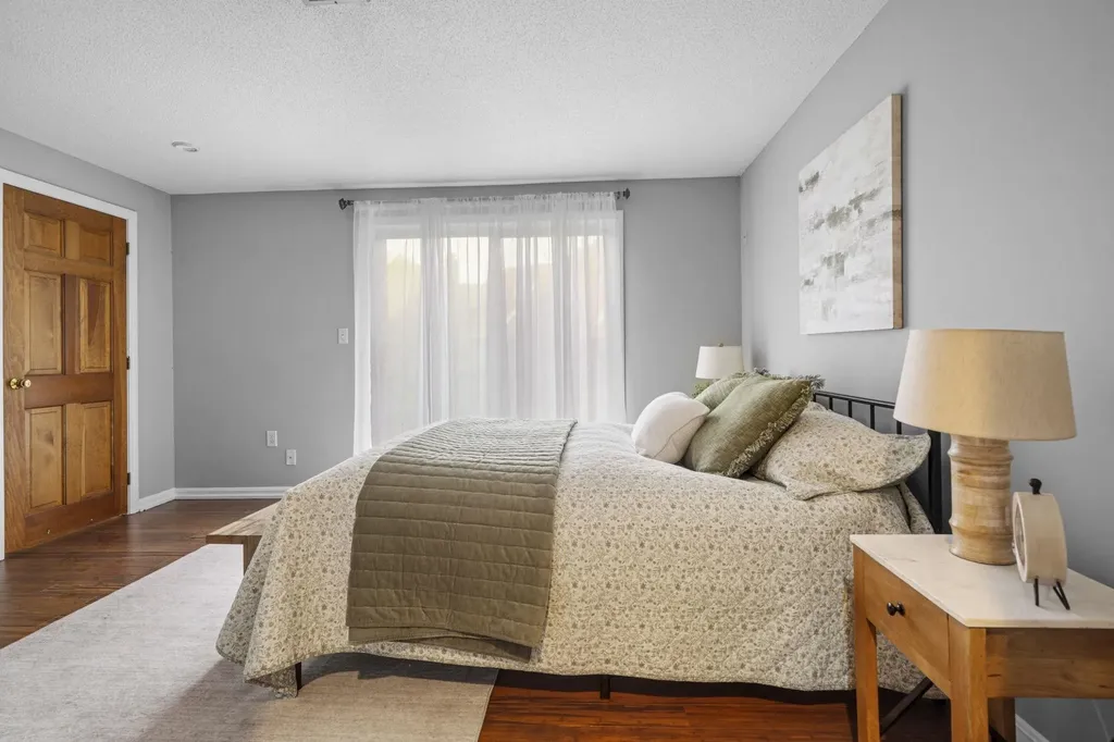 26 Stacey Circle Windham NH 03087