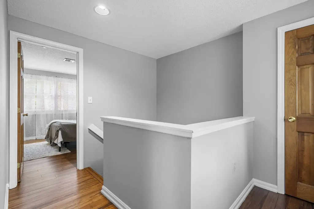 26 Stacey Circle Windham NH 03087