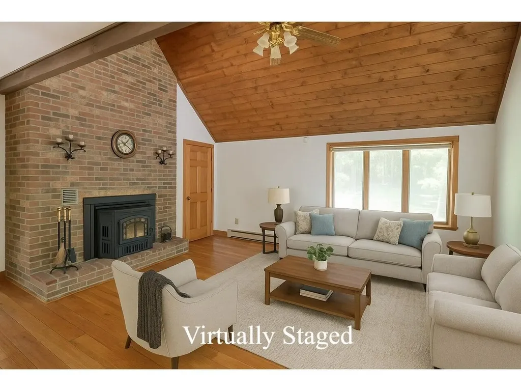 86 North Road Westford VT 05494