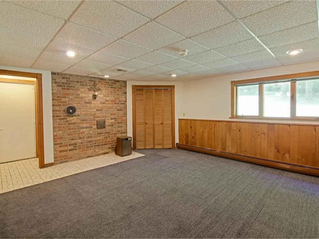 86 North Road Westford VT 05494