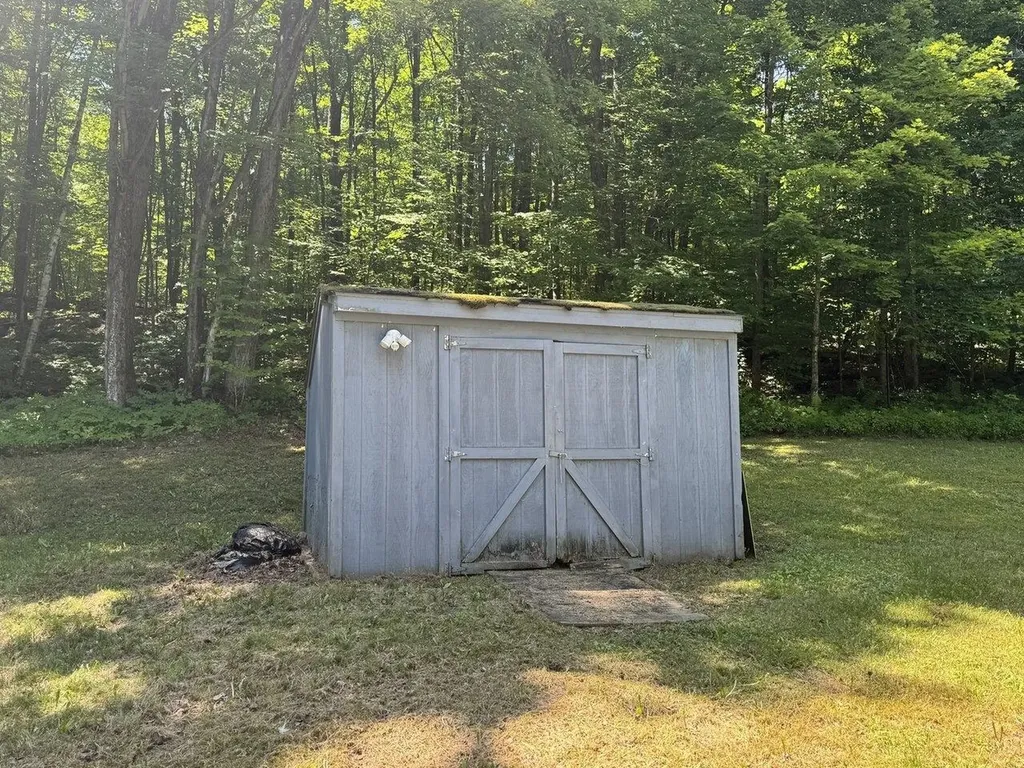 86 North Road Westford VT 05494