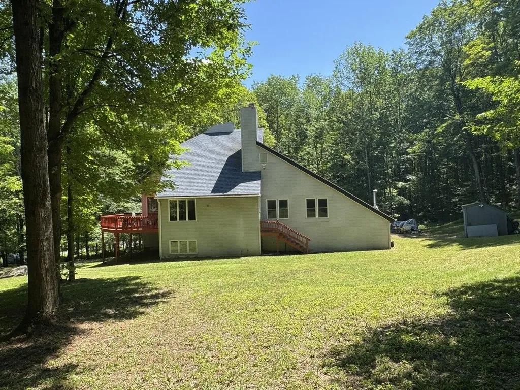 86 North Road Westford VT 05494