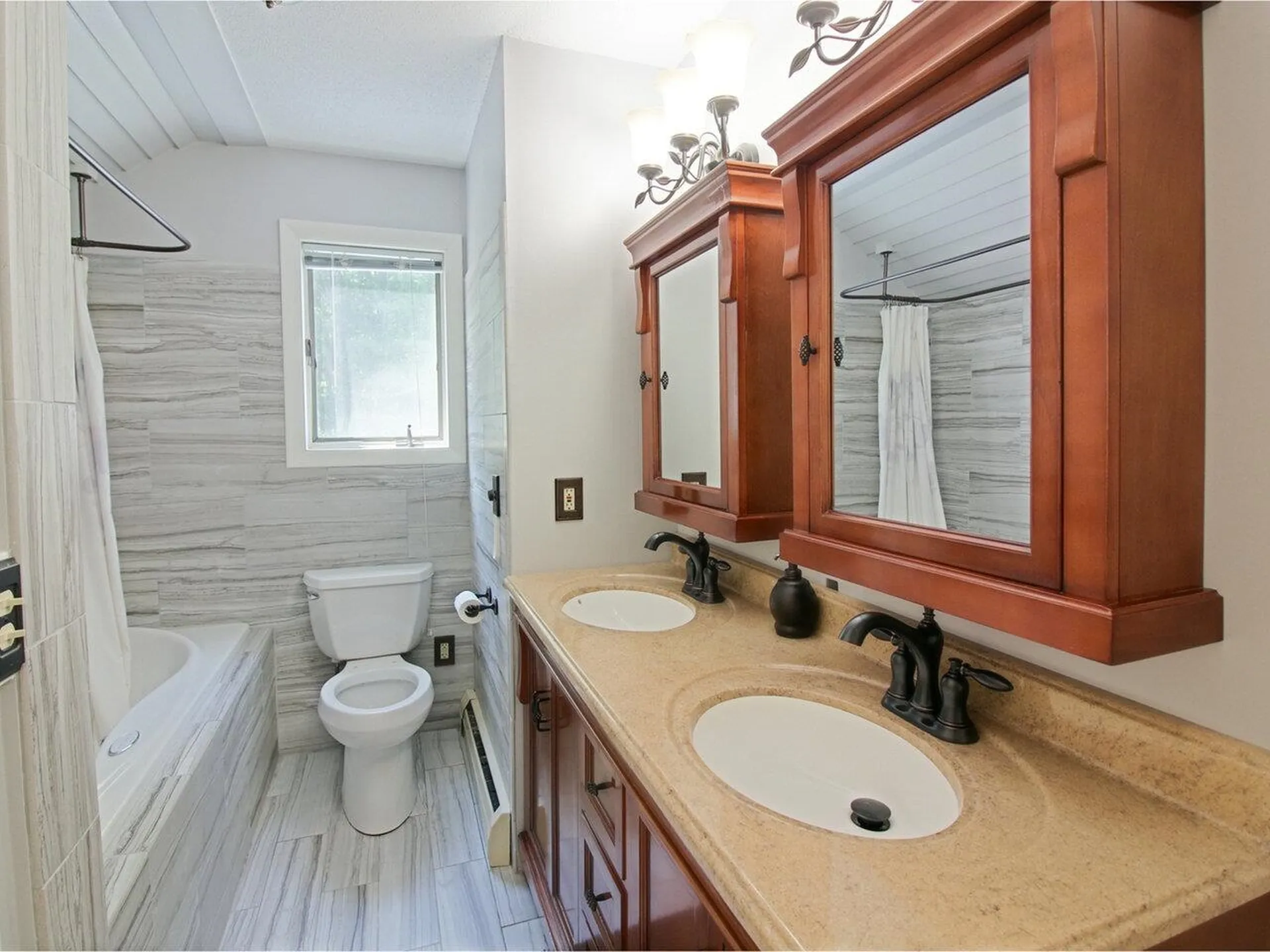 86 North Road Westford VT 05494